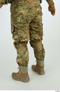 Luis Donovan Soldier Pose A leg lower body 0006.jpg